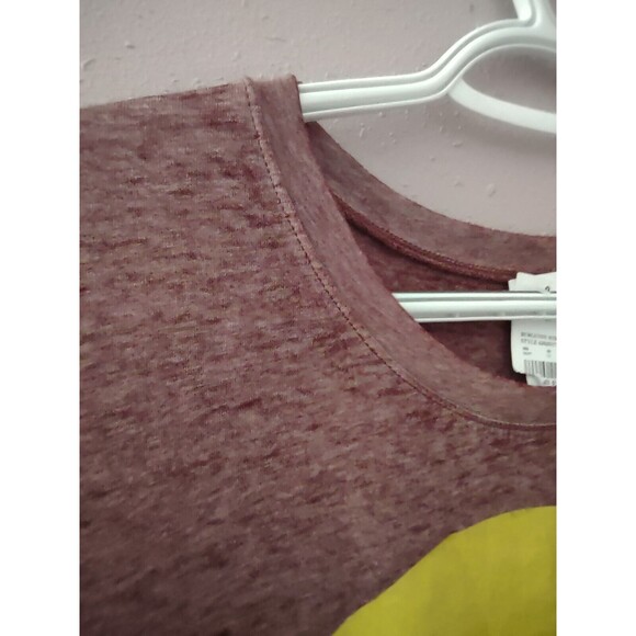 Disney Womens M Hakuna Matata Lion King Short Sleeve Tee Shirt Maroon Burnout - Picture 3 of 8